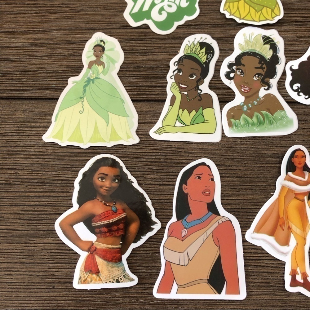 Disney Sticker pack: Tiana, Moana, and Pocahontas - Picture 4 of 4